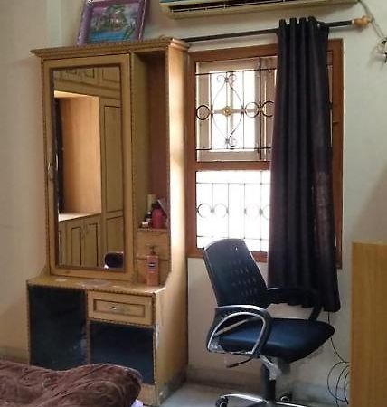 Srinivas Nilayam Apartment Хидерабад Екстериор снимка