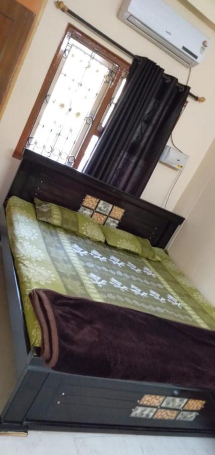 Srinivas Nilayam Apartment Хидерабад Екстериор снимка