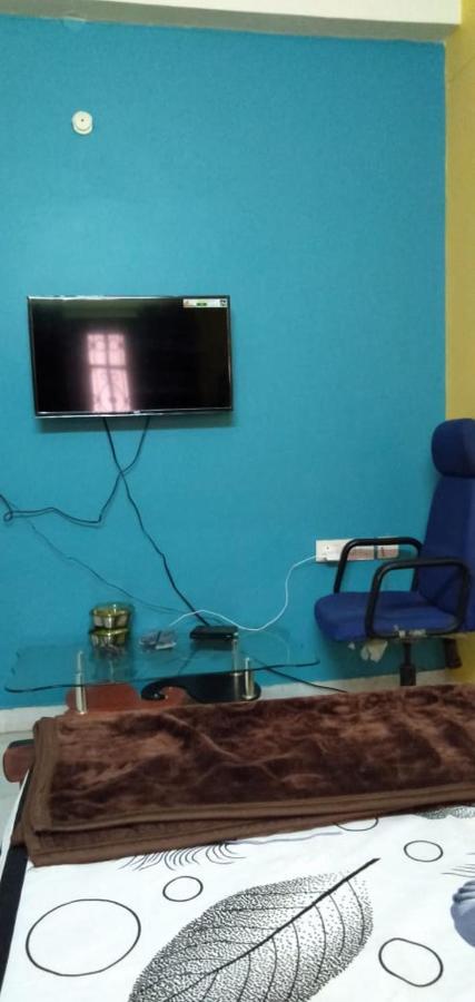 Srinivas Nilayam Apartment Хидерабад Екстериор снимка